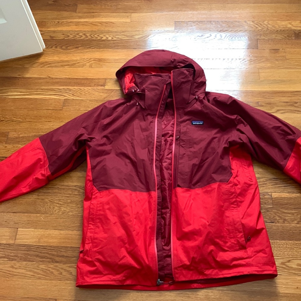 Patagonia mens ski jacket 3 in 1 size Large